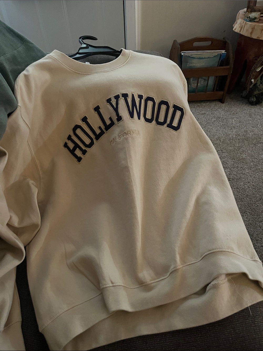 Hollywood California Cream Crewneck Sweatshirt - Unbranded